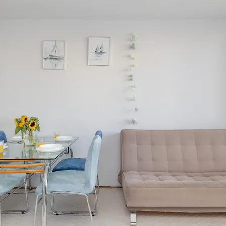 Wyjatkowy Apartament Dla Czterech Gosci W Centrum Szczecina By Rent Like