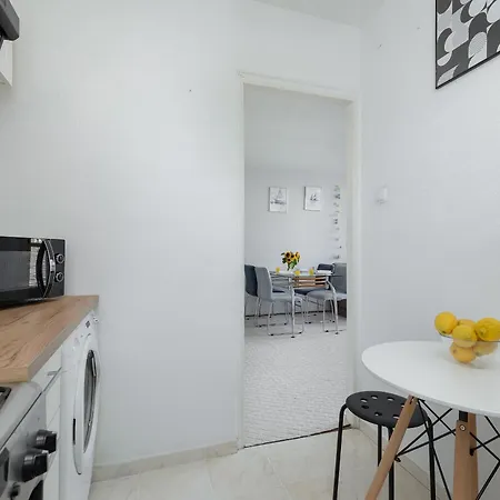 Wyjatkowy Apartament Dla Czterech Gosci W Centrum Szczecina By Rent Like Szczecin